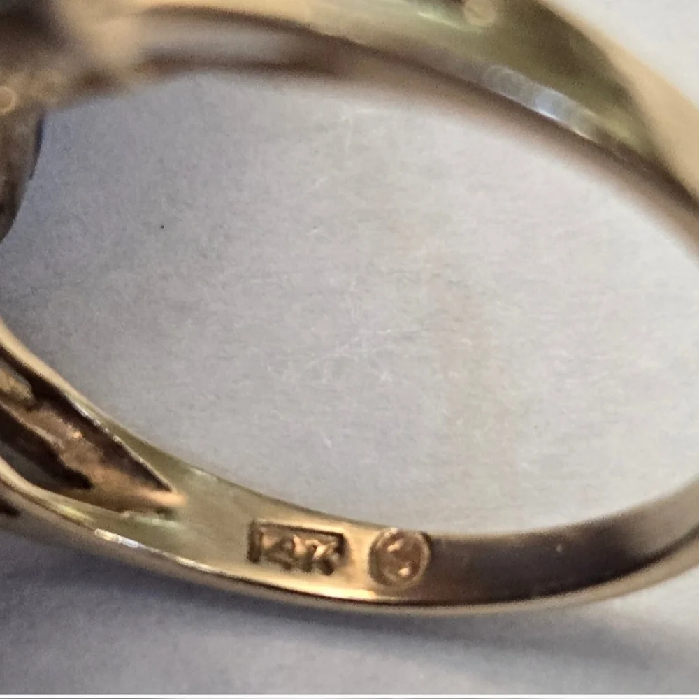 14kt Solid Yellow Gold Aquamarine And Diamond Ring